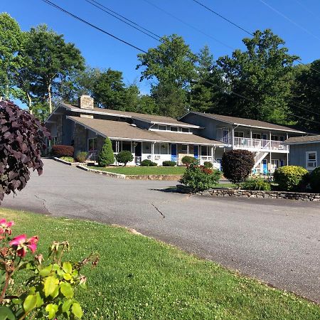 Meadowlark Motel With Restaurant & Bar Maggie Valley Exterior photo